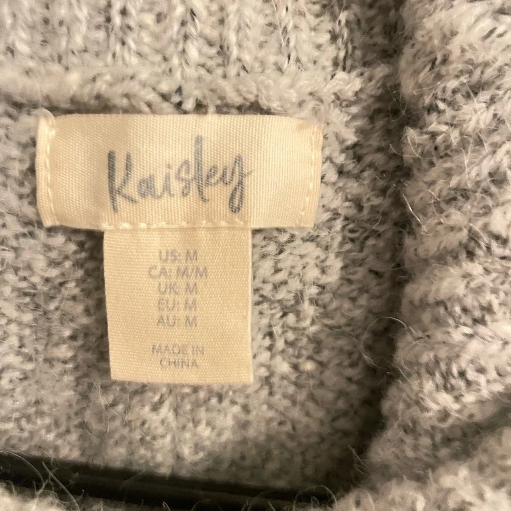 Beautiful bulky sweater with cowl neck - cotton / poly/ wool blend - super soft - Picture 2 of 4